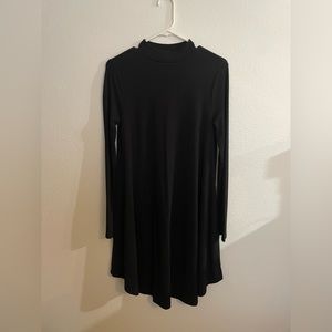 Black longsleeve dress